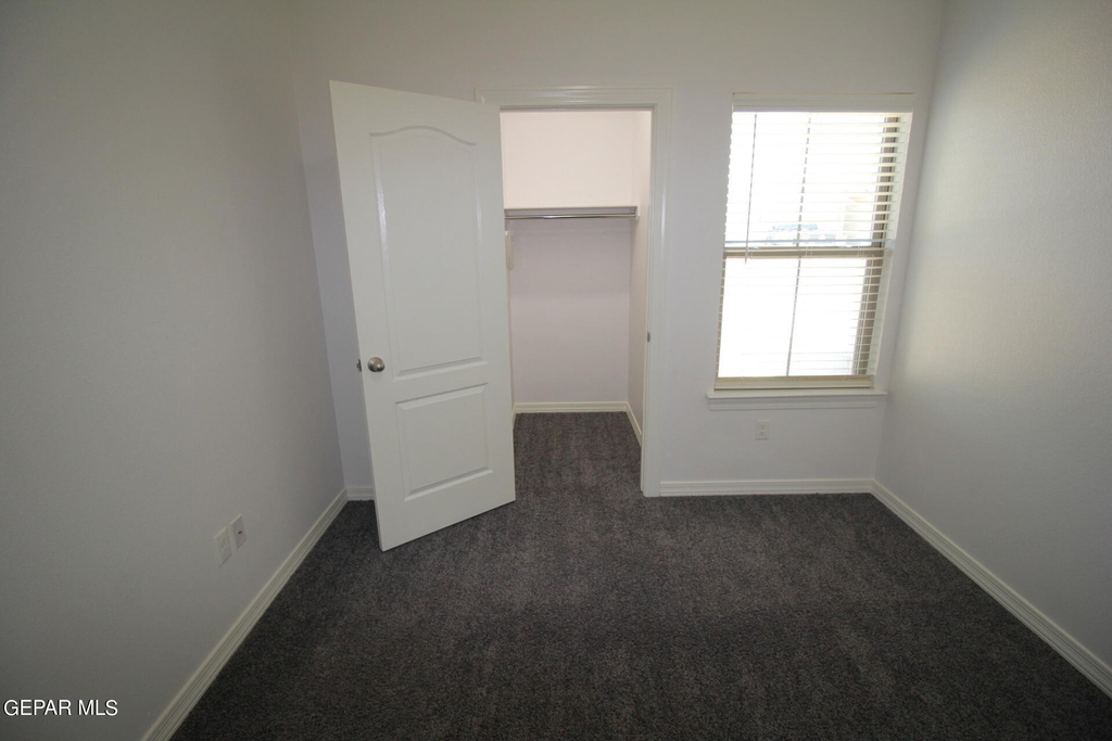 620 Adrian Arellano Street W - Photo 76