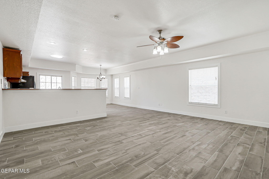 7235 Royal Arms Drive - Photo 6
