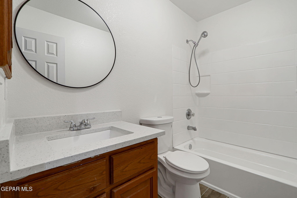 7235 Royal Arms Drive - Photo 19