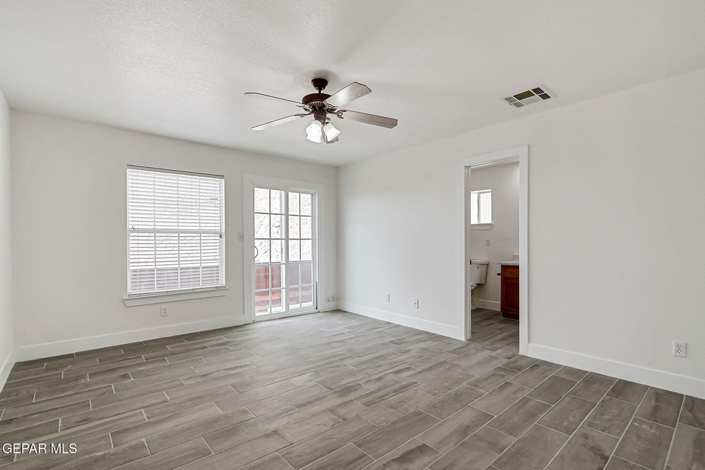 7235 Royal Arms Drive - Photo 24