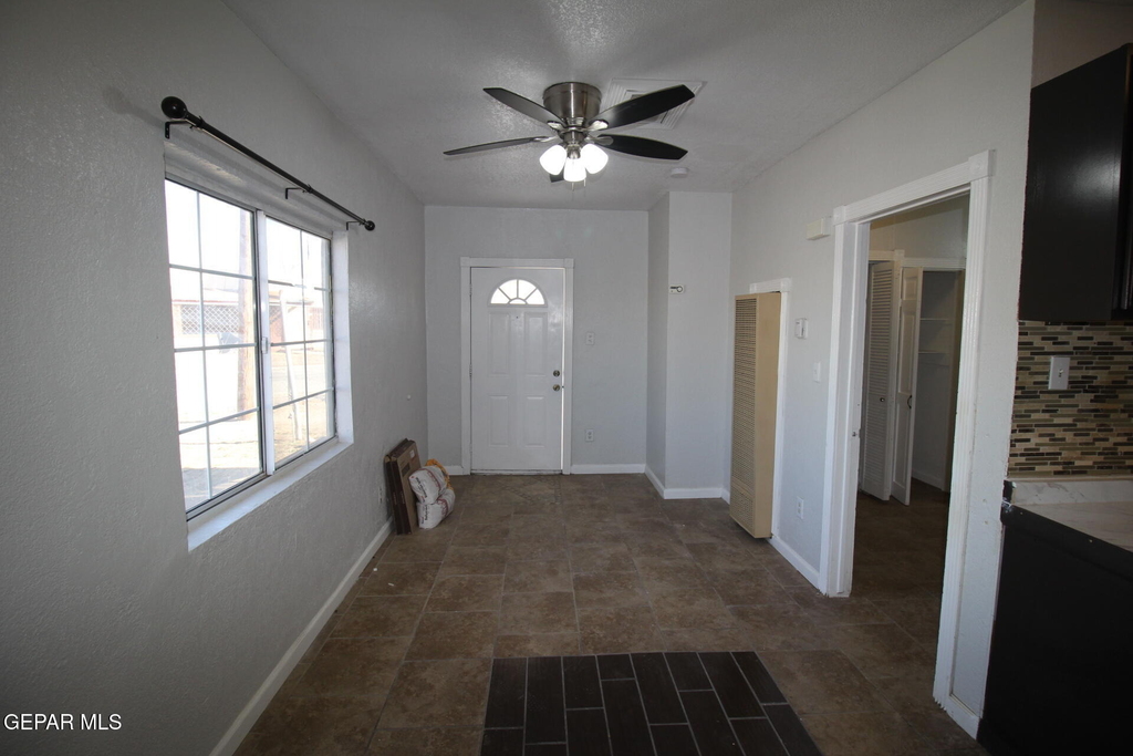 8903 Old County Road - Photo 2