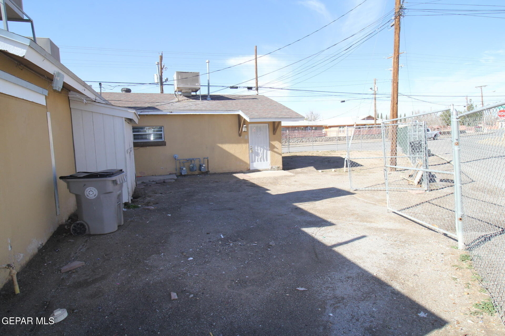 8903 Old County Road - Photo 31