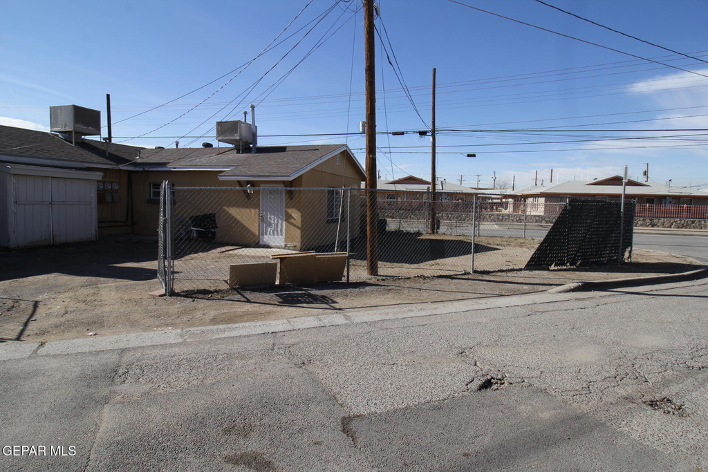 8903 Old County Road - Photo 28