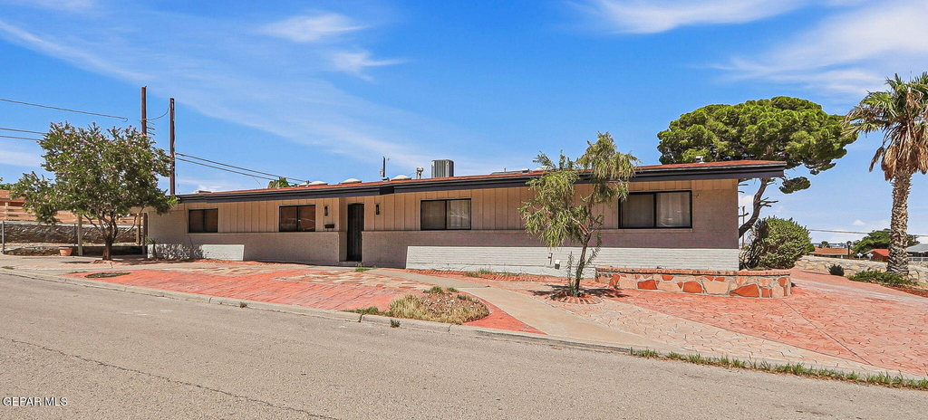 2801 Polk Avenue - Photo 2