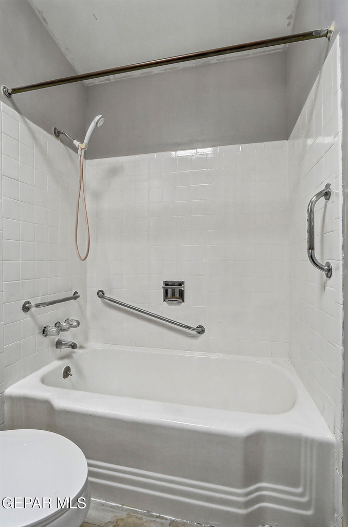 2801 Polk Avenue - Photo 24