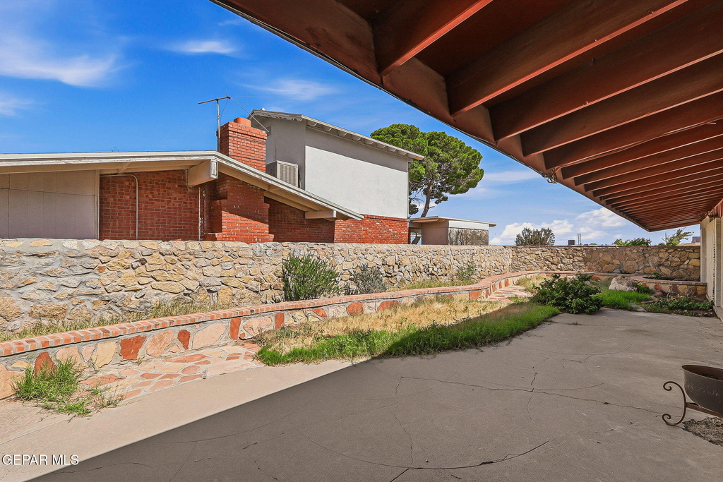 2801 Polk Avenue - Photo 35