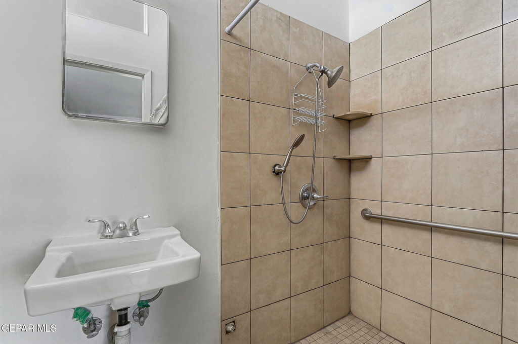 2801 Polk Avenue - Photo 30