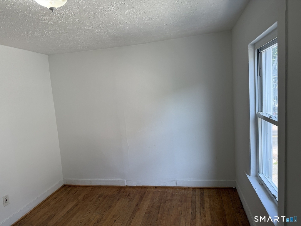 97 Bissell Street - Photo 9