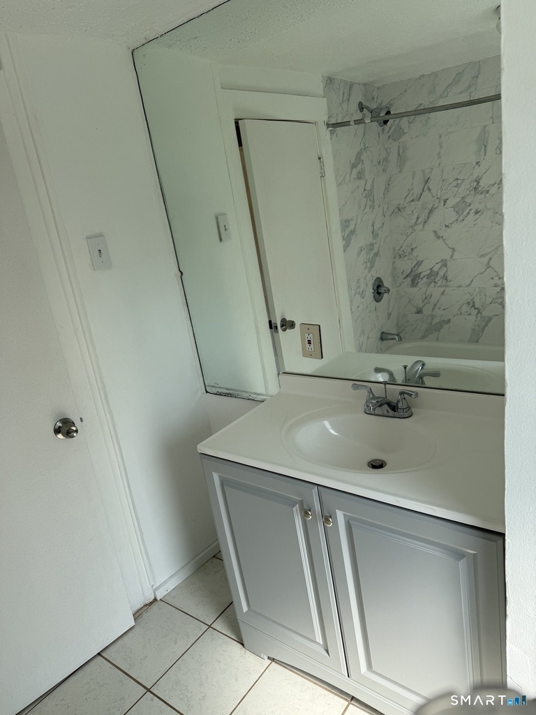 97 Bissell Street - Photo 4