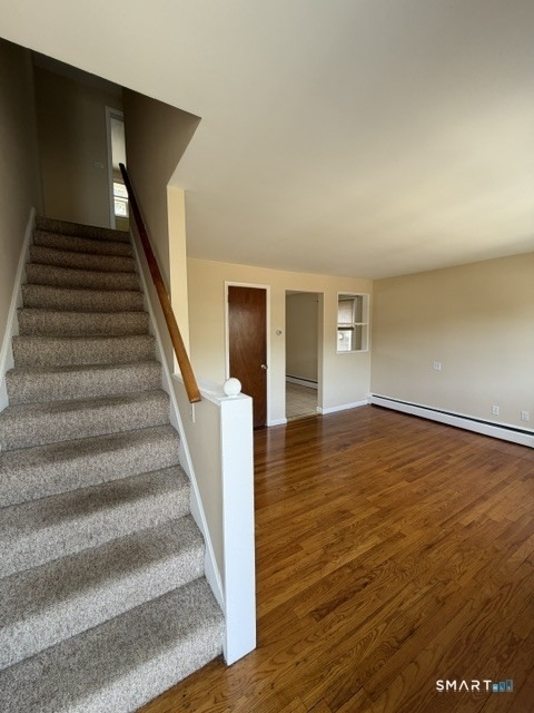7 Eclipse Avenue - Photo 1