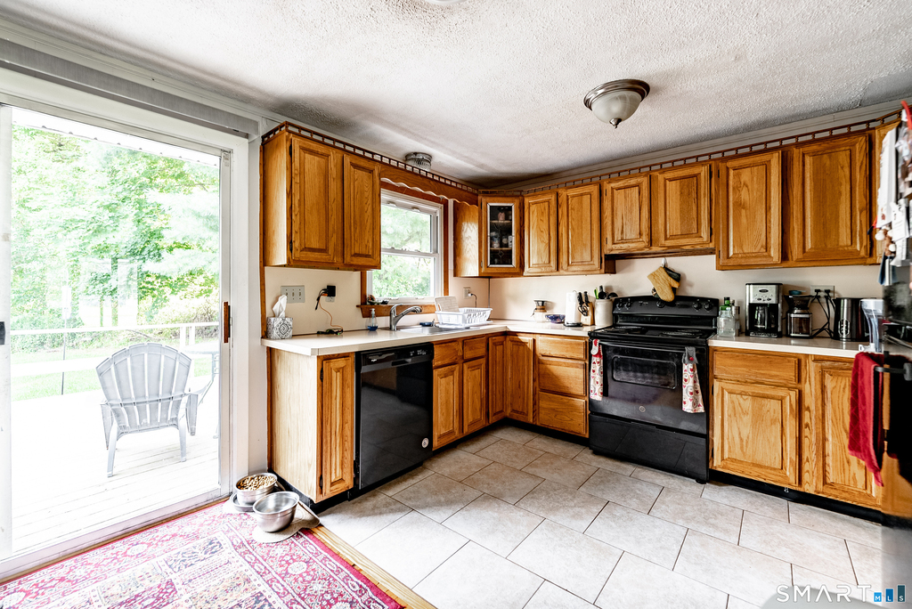 15 Roarke Road - Photo 6