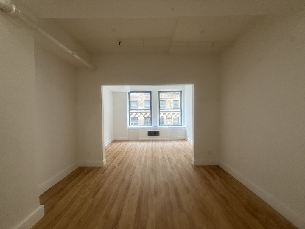 248 West 35th Street - Photo 0