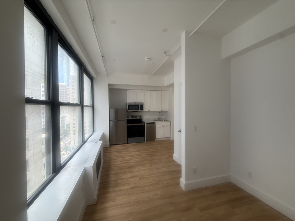 248 West 35th Street - Photo 2