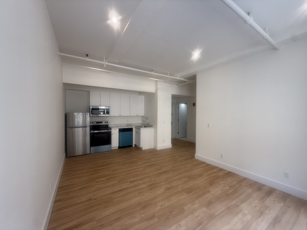 248 West 35th Street - Photo 2