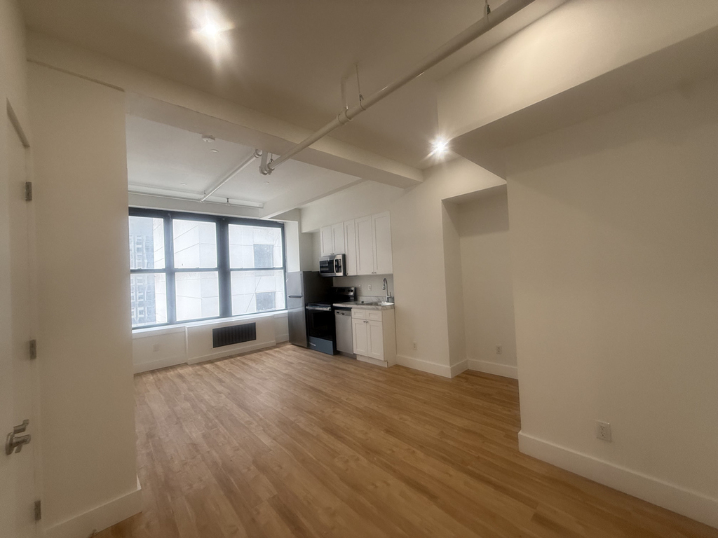 248 West 35th Street - Photo 5