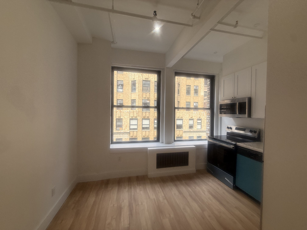 248 West 35th Street - Photo 1