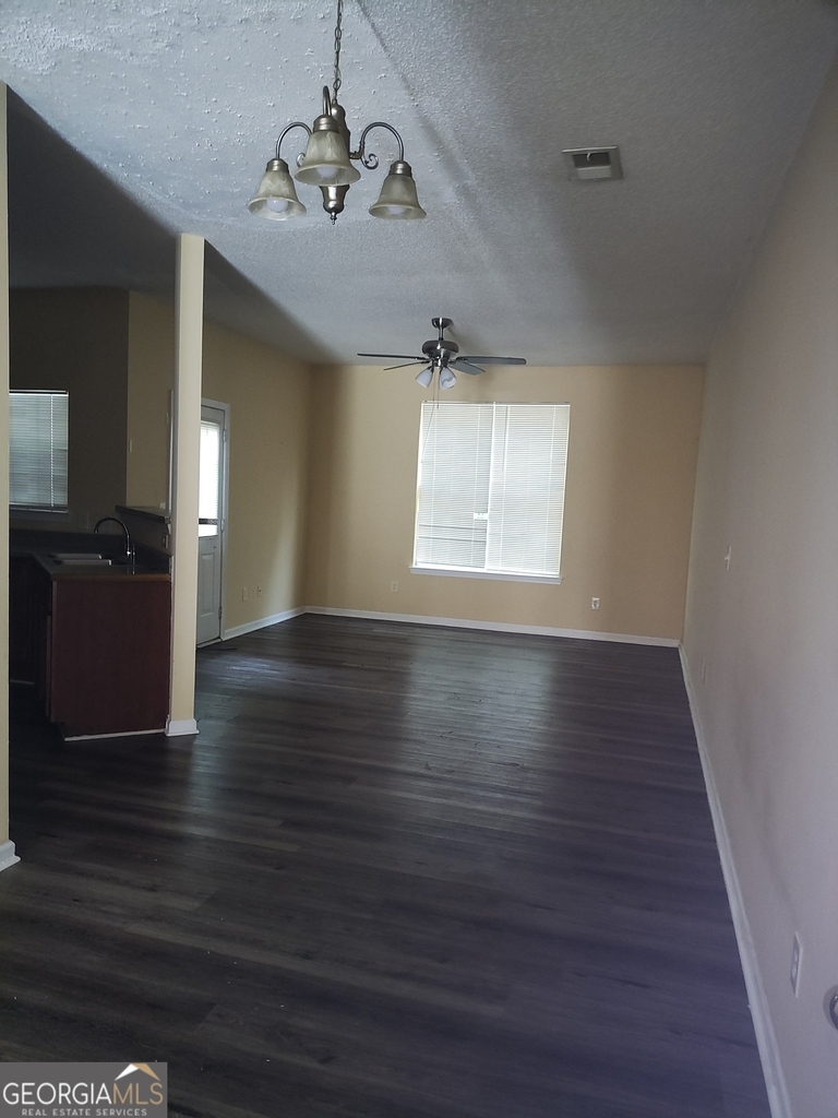 7306 Bridlewood Court - Photo 9