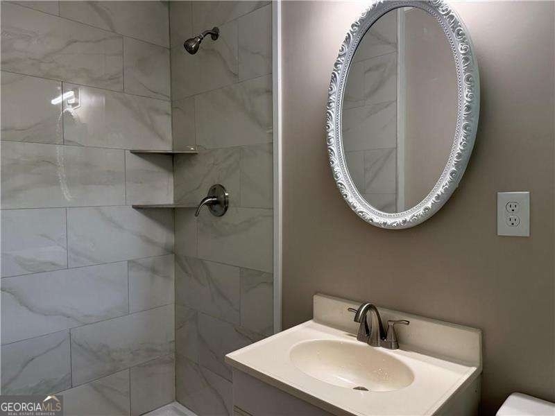 782 Prince Avenue - Photo 12