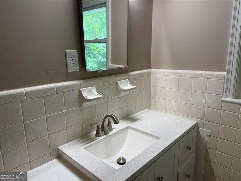 782 Prince Avenue - Photo 18
