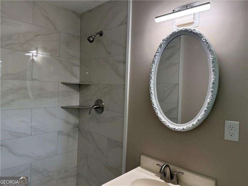 782 Prince Avenue - Photo 13