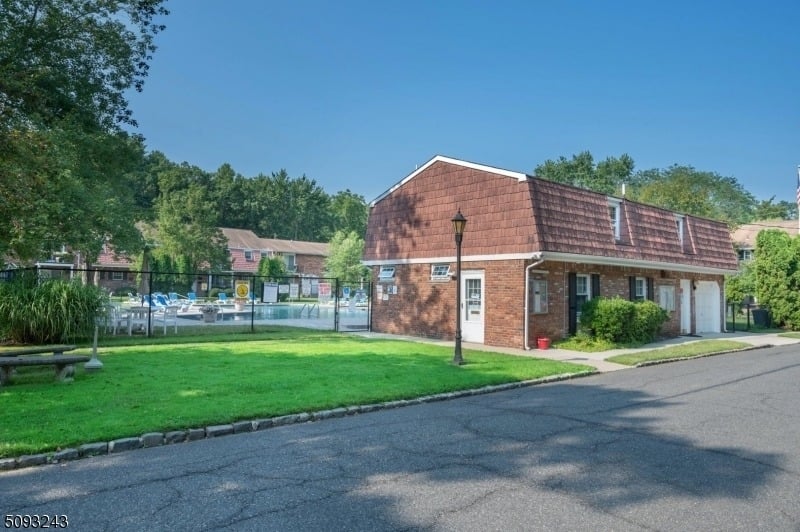 320 South - Photo 19