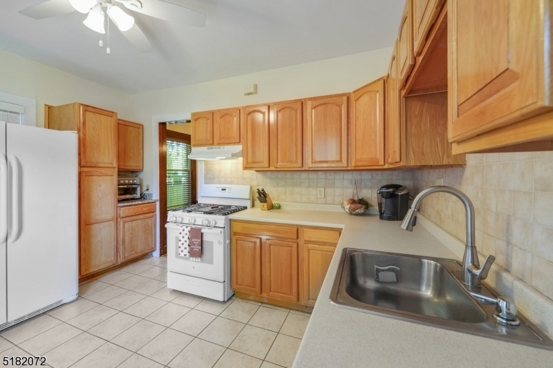 8 Oak Grove Rd - Photo 7