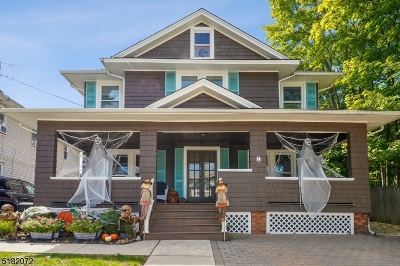 8 Oak Grove Rd - Photo 0
