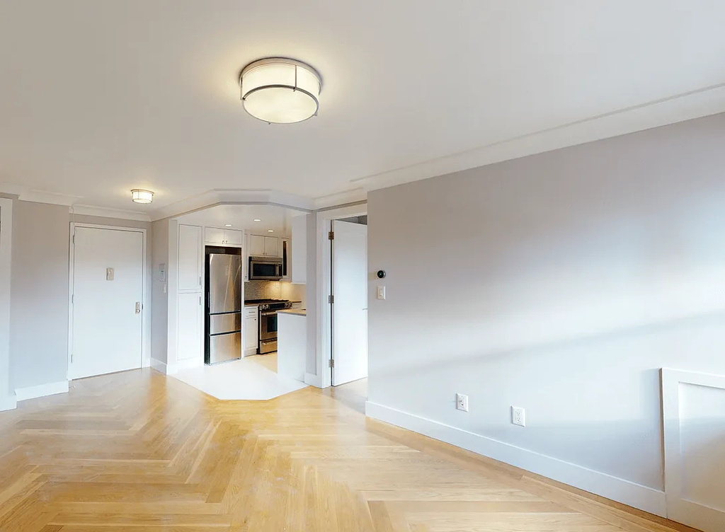 50 West 93rd Street - Photo 0