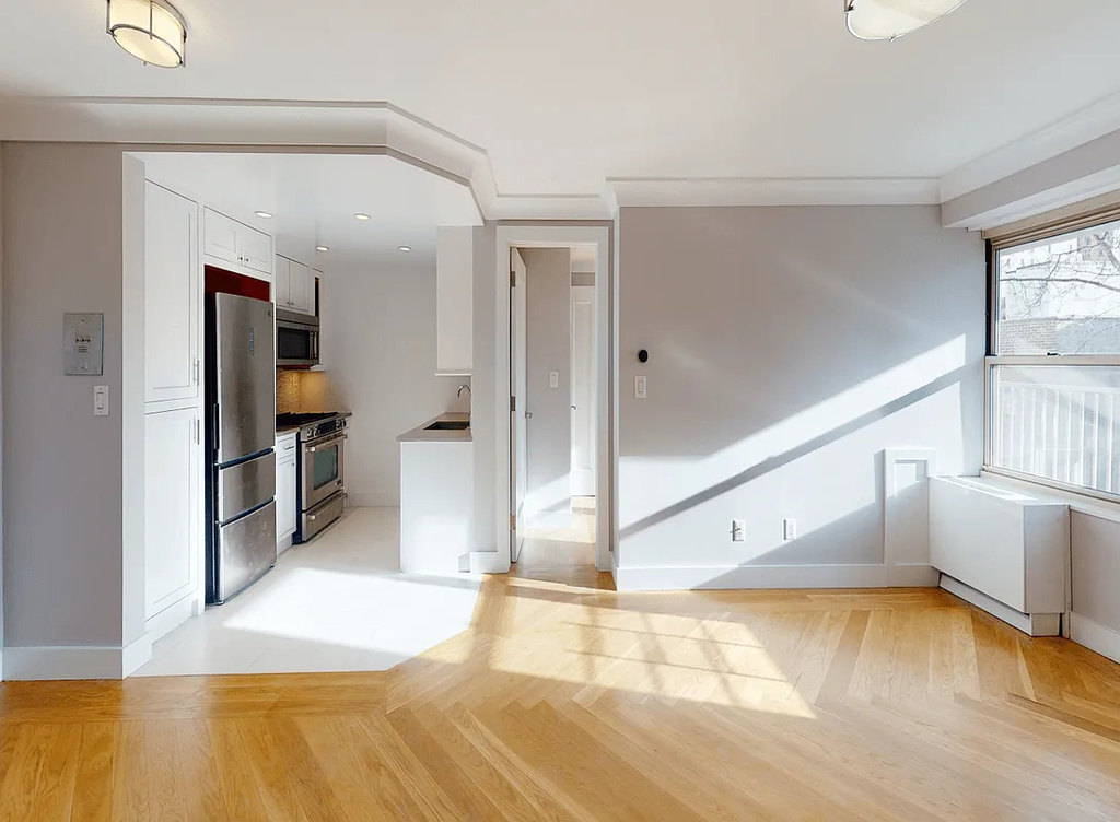 50 West 93rd Street - Photo 2