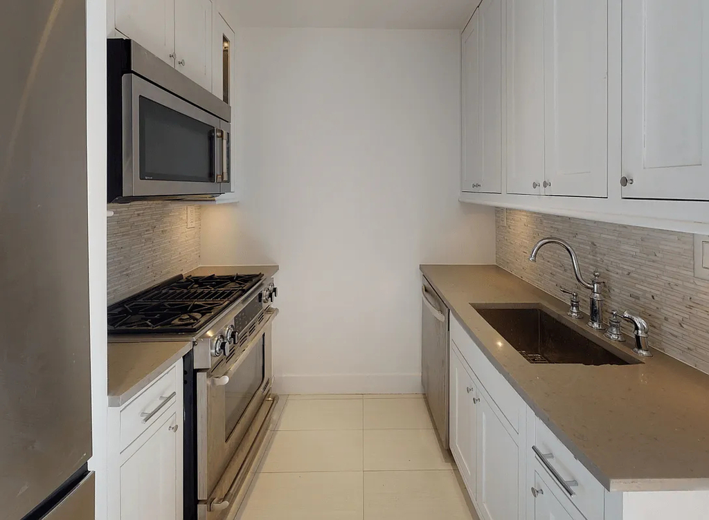 50 West 93rd Street - Photo 1