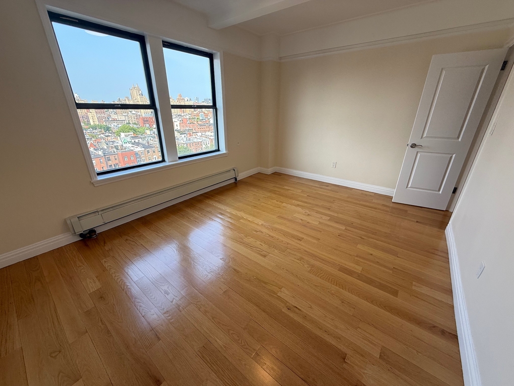 147 West 79th Street - Photo 6