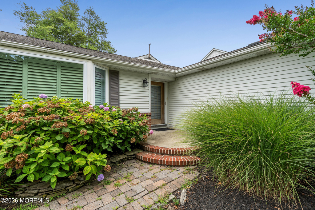 12 Lori Road - Photo 3