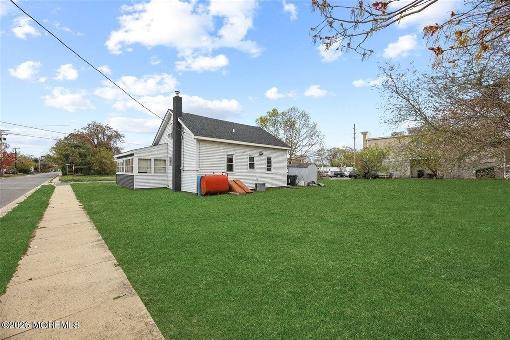 506 Lloyd Road - Photo 3
