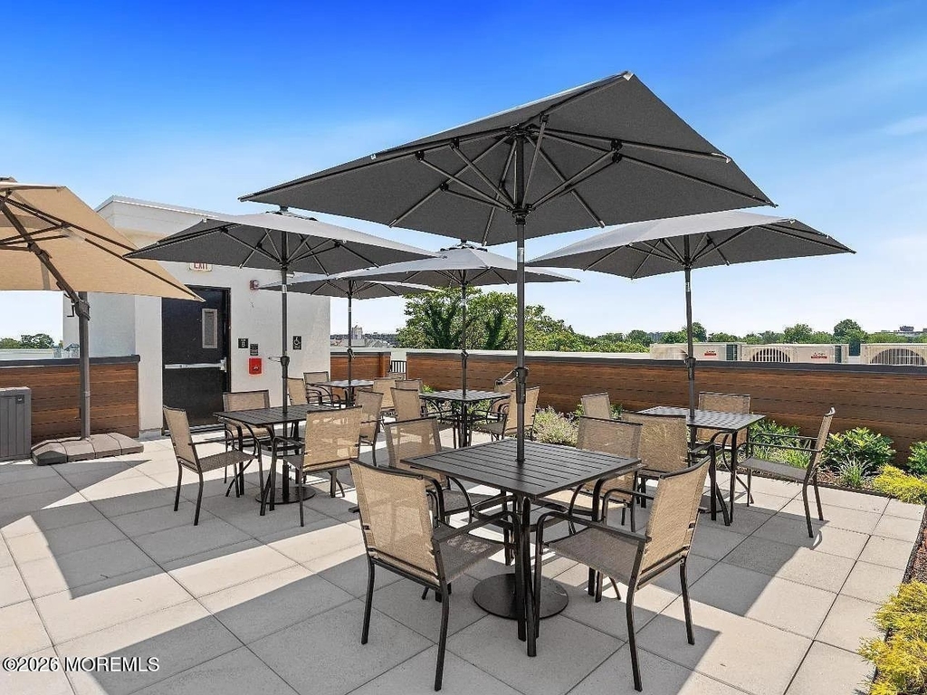 27 3rd Avenue - Photo 23