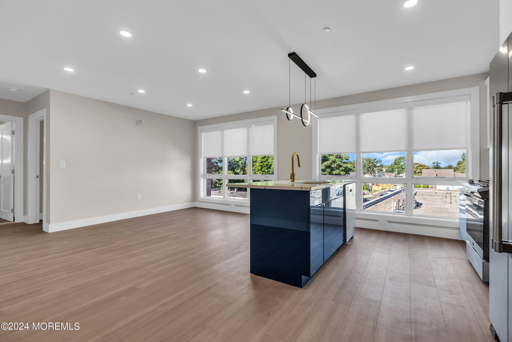 27 3rd Avenue - Photo 6