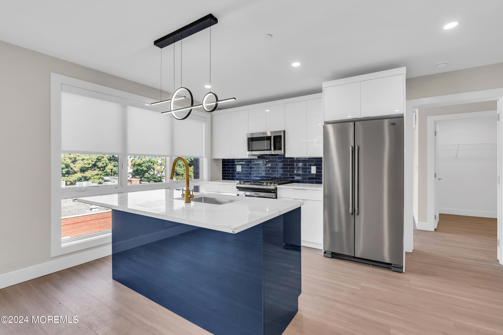 27 3rd Avenue - Photo 7