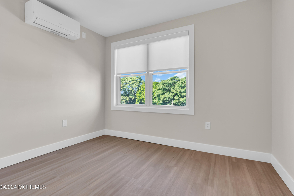 27 3rd Avenue - Photo 11