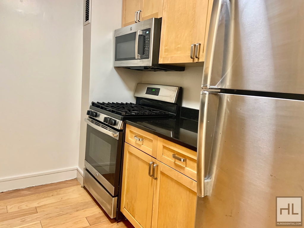 West 96th Street - Photo 3