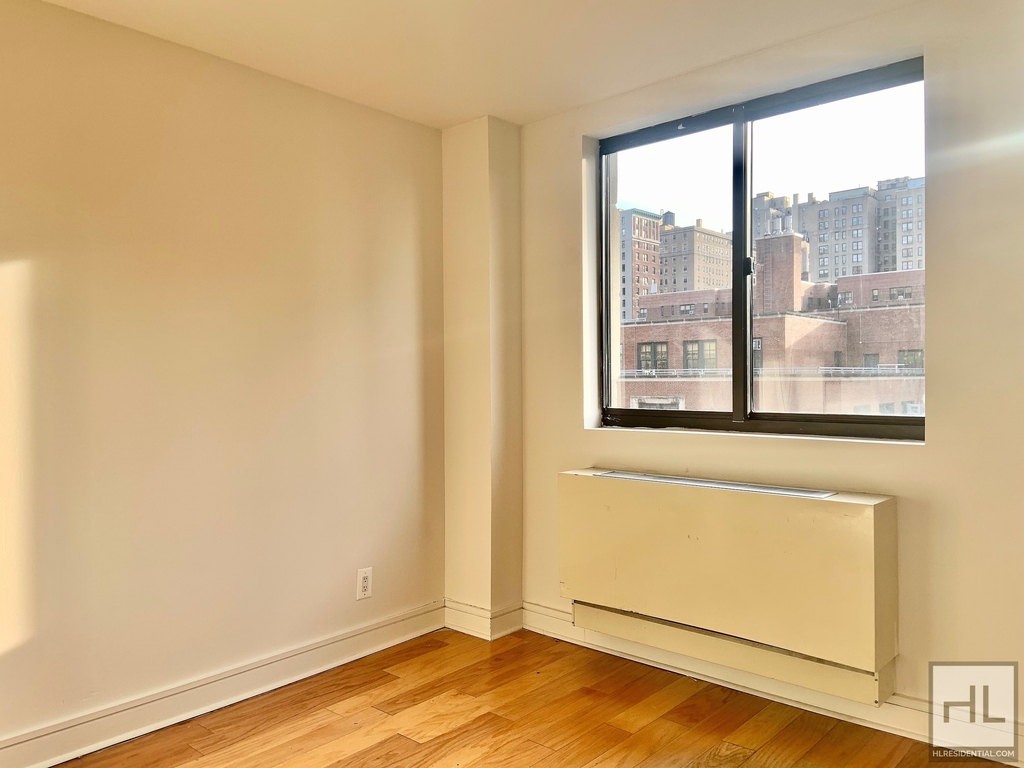 West 96th Street - Photo 9