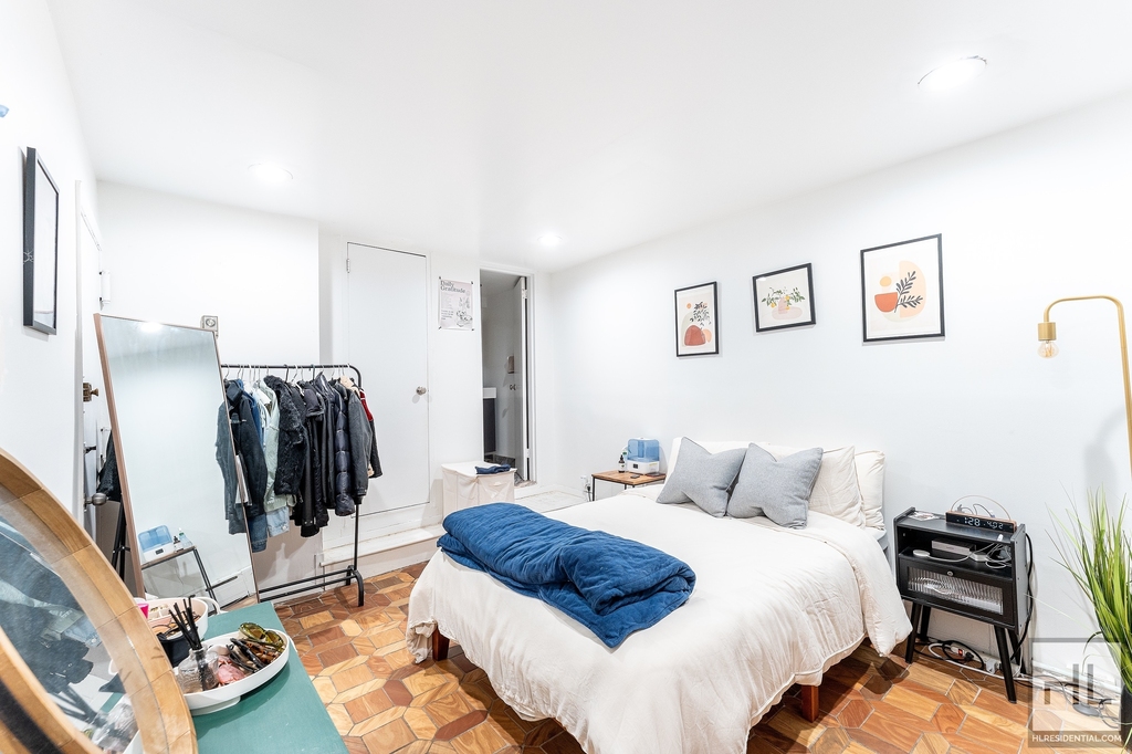 West 82 Street - Photo 2