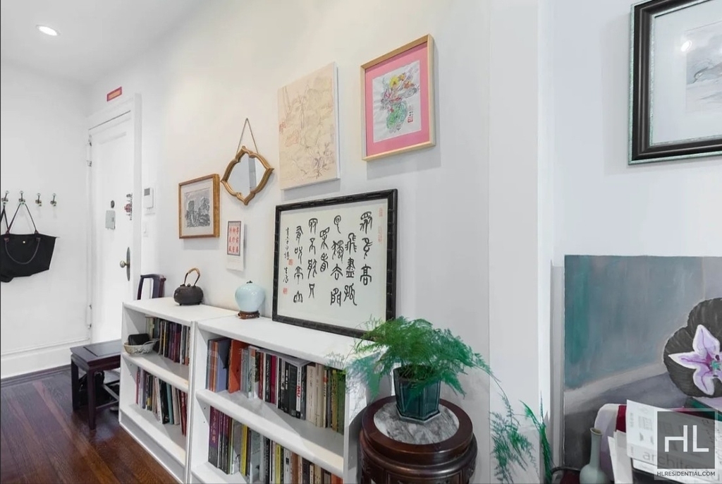 West 72 Street - Photo 7