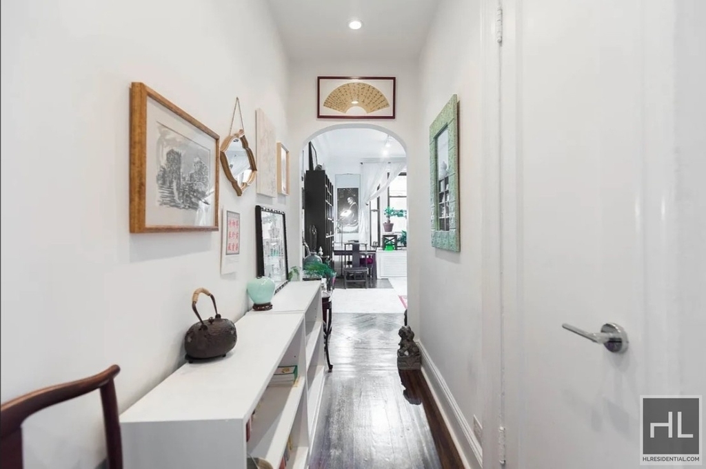 West 72 Street - Photo 6