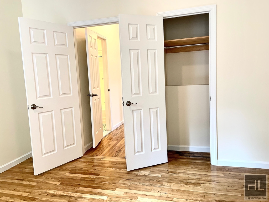 West 73 Street - Photo 5