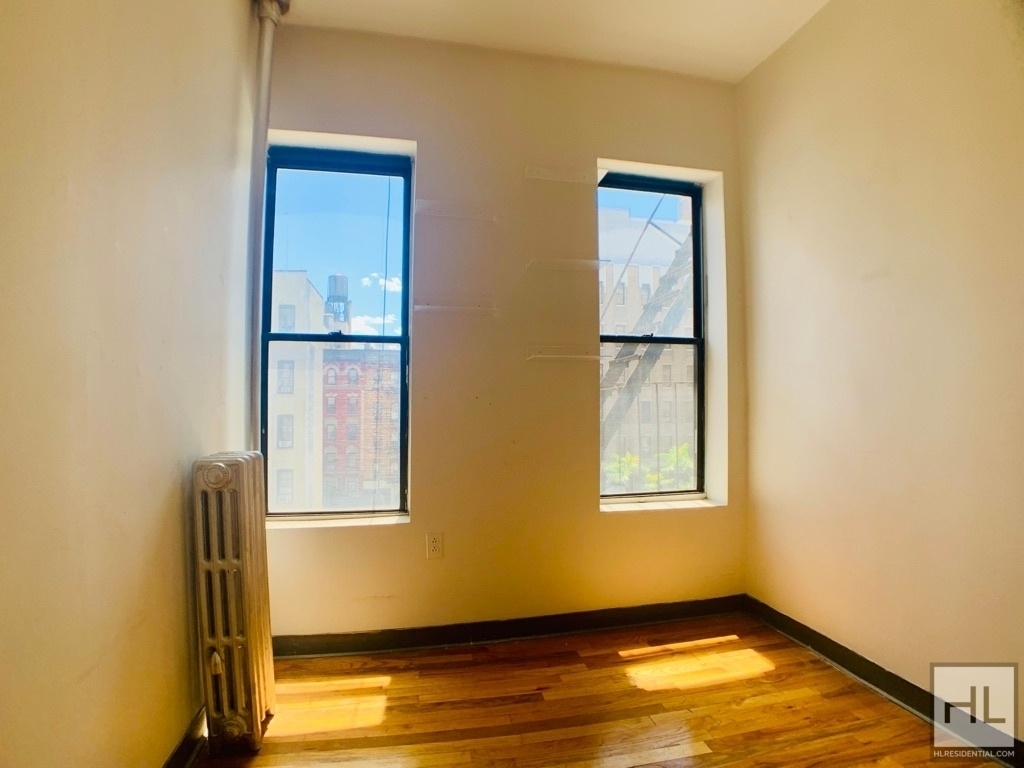 East 14th Street - Photo 1