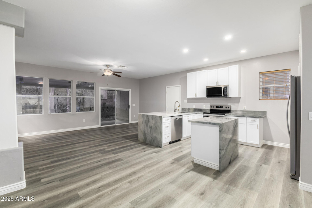 3006 W Ferruccio Place - Photo 10