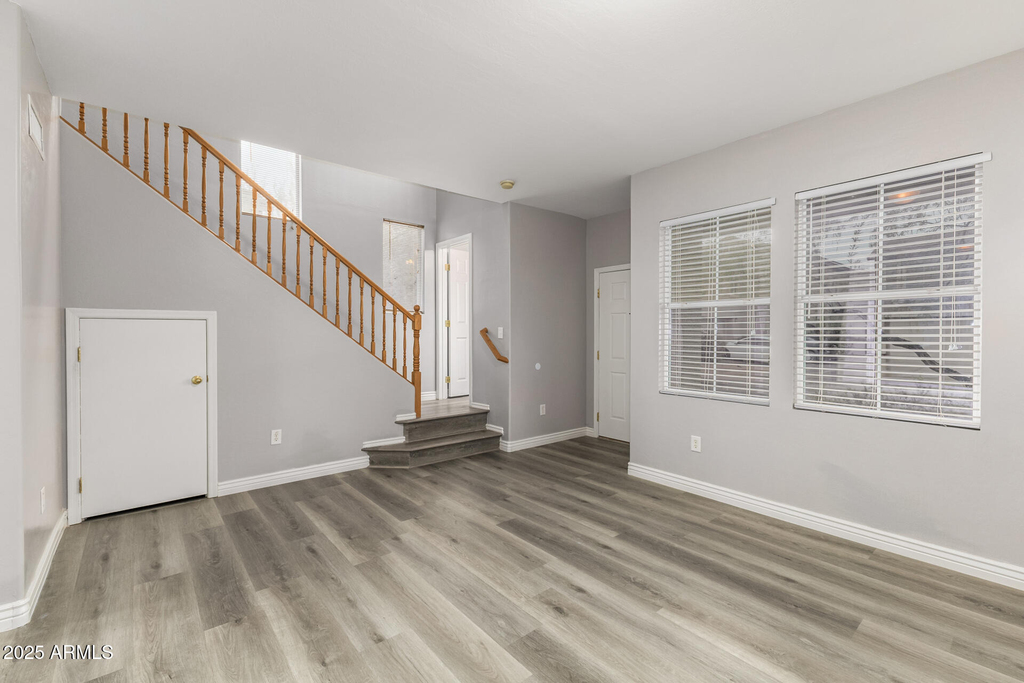 3006 W Ferruccio Place - Photo 3