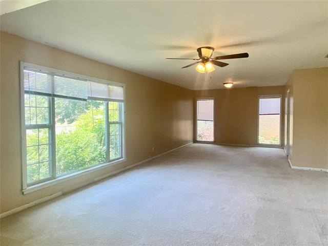 2467 Garfield Avenue - Photo 2