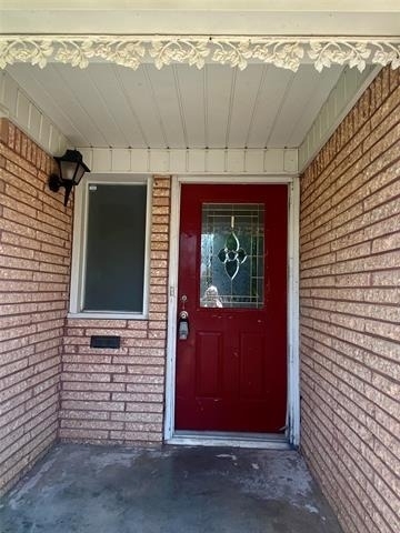 2467 Garfield Avenue - Photo 1