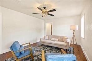 201 E 3rd Street - Photo 12