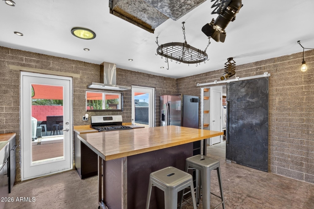 346 E Papago Drive - Photo 10
